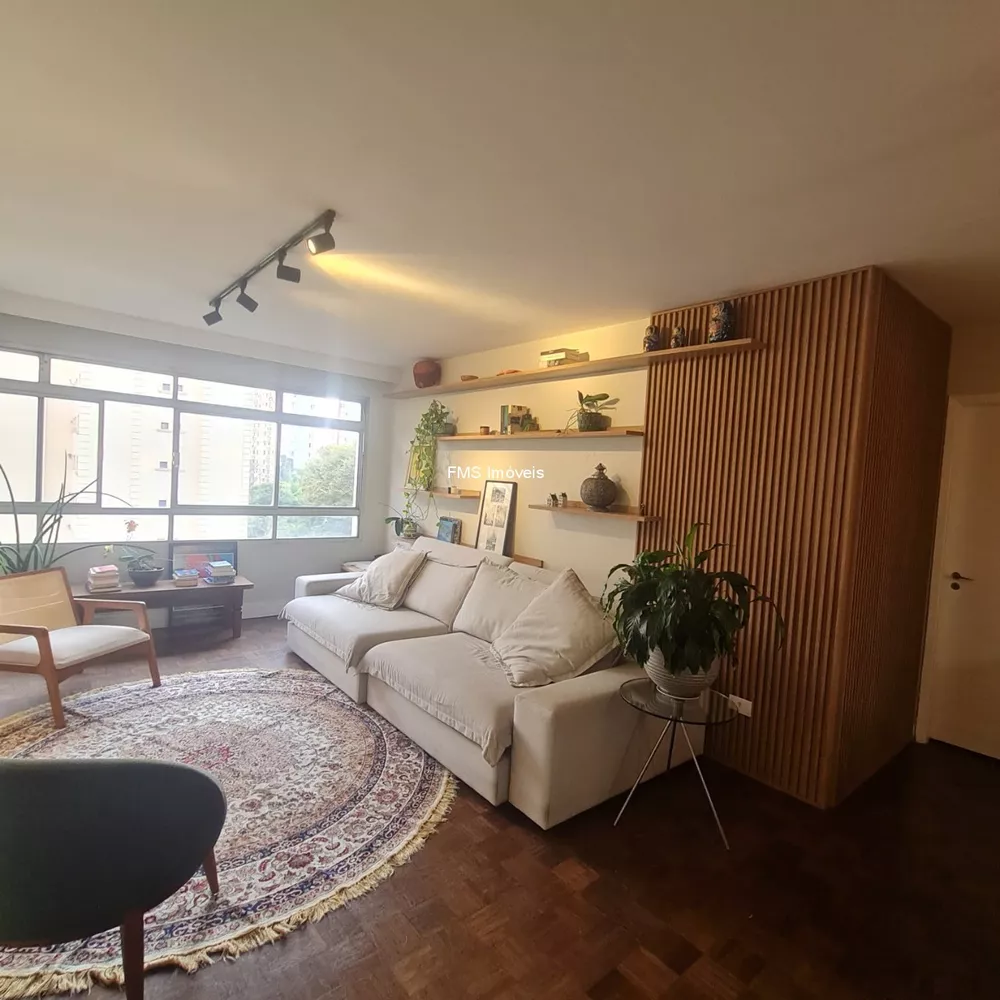 Apartamento à venda com 3 quartos, 125m² - Foto 1