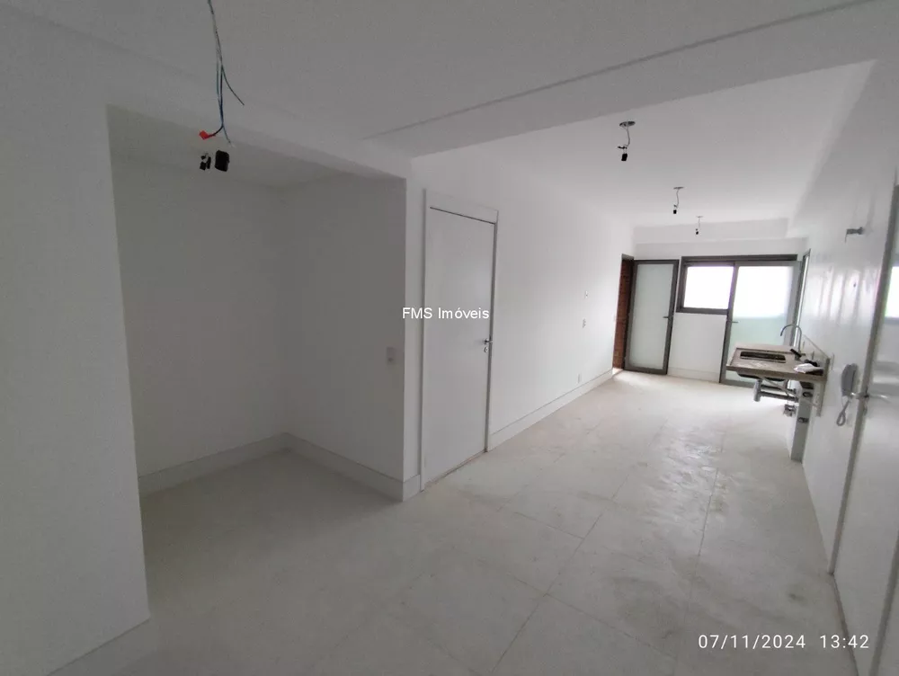 Apartamento à venda com 4 quartos, 244m² - Foto 6