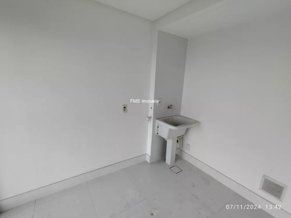 Apartamento à venda com 4 quartos, 244m² - Foto 5