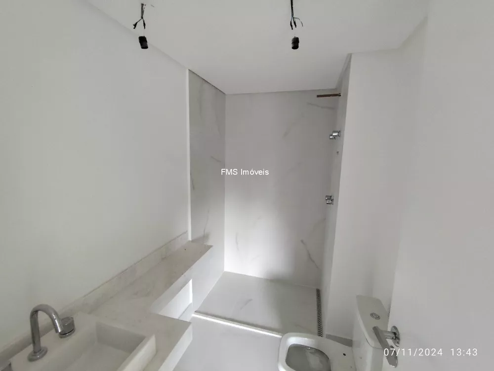 Apartamento à venda com 4 quartos, 244m² - Foto 10