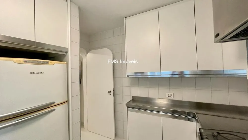 Apartamento, 3 quartos, 210 m² - Foto 2