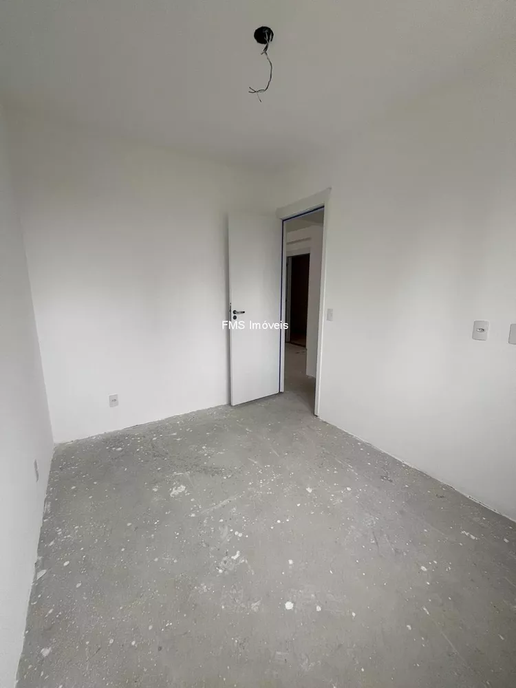 Apartamento à venda com 2 quartos, 38m² - Foto 2