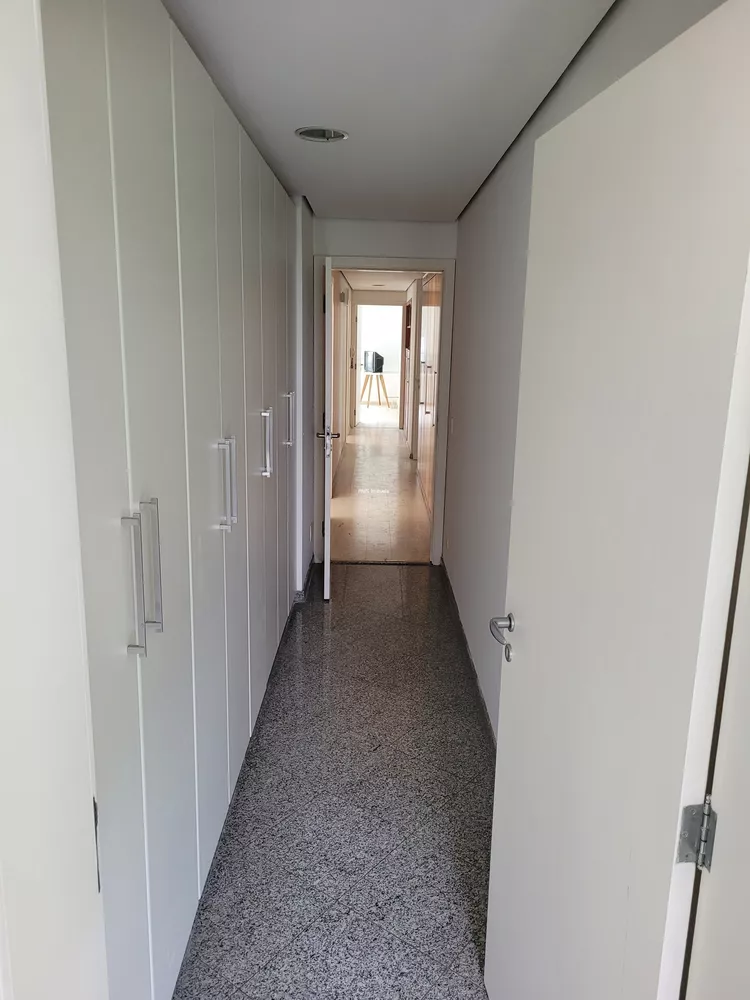 Apartamento à venda com 3 quartos, 265m² - Foto 12