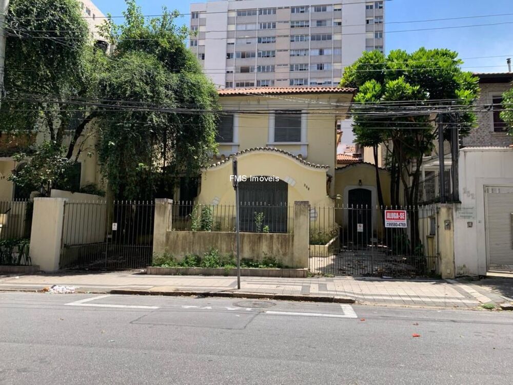 Casa à venda com 3 quartos, 325m² - Foto 1
