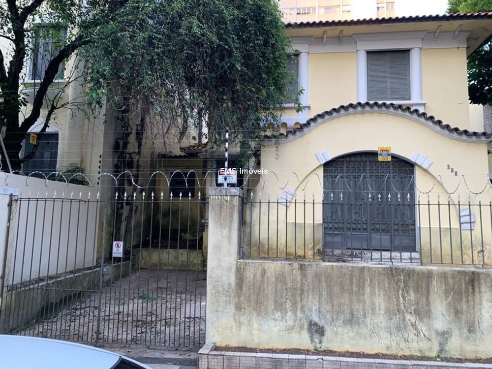Casa à venda com 3 quartos, 325m² - Foto 2