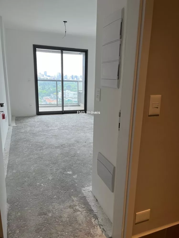 Apartamento à venda com 1 quarto, 45m² - Foto 1