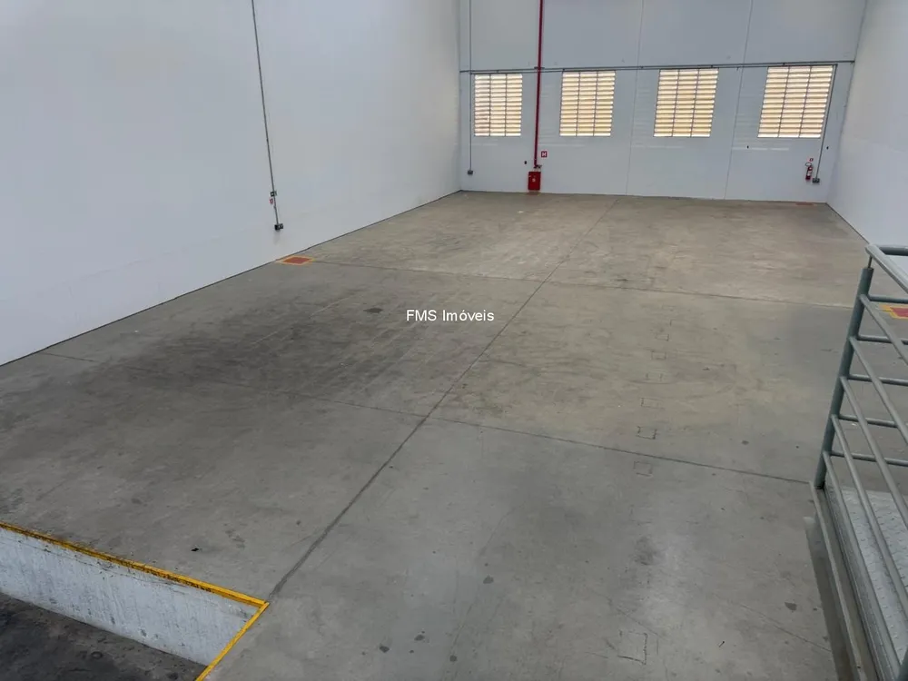 Depósito-Galpão, 600 m² - Foto 1