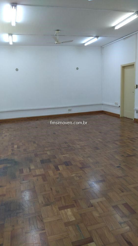 Prédio Inteiro para alugar com 3 quartos, 554m² - Foto 13