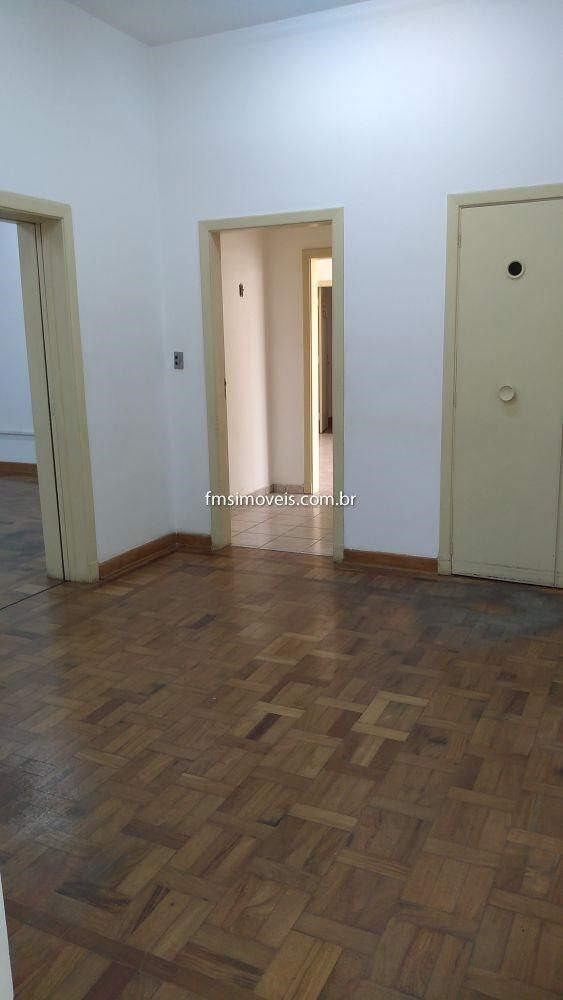 Prédio Inteiro para alugar com 3 quartos, 554m² - Foto 7