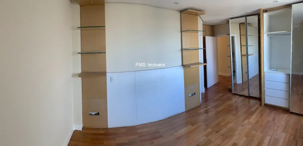 Cobertura, 3 quartos, 220 m² - Foto 3