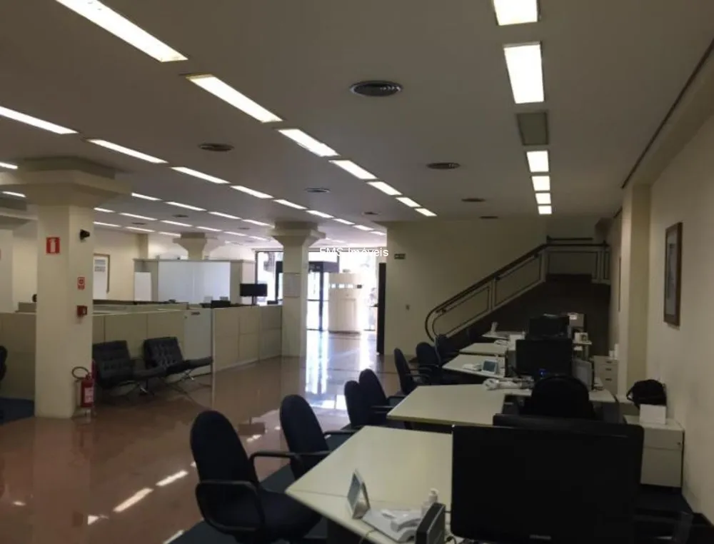 Prédio Inteiro - Foto 1