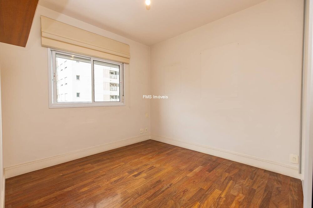 Apartamento à venda com 3 quartos, 290m² - Foto 11