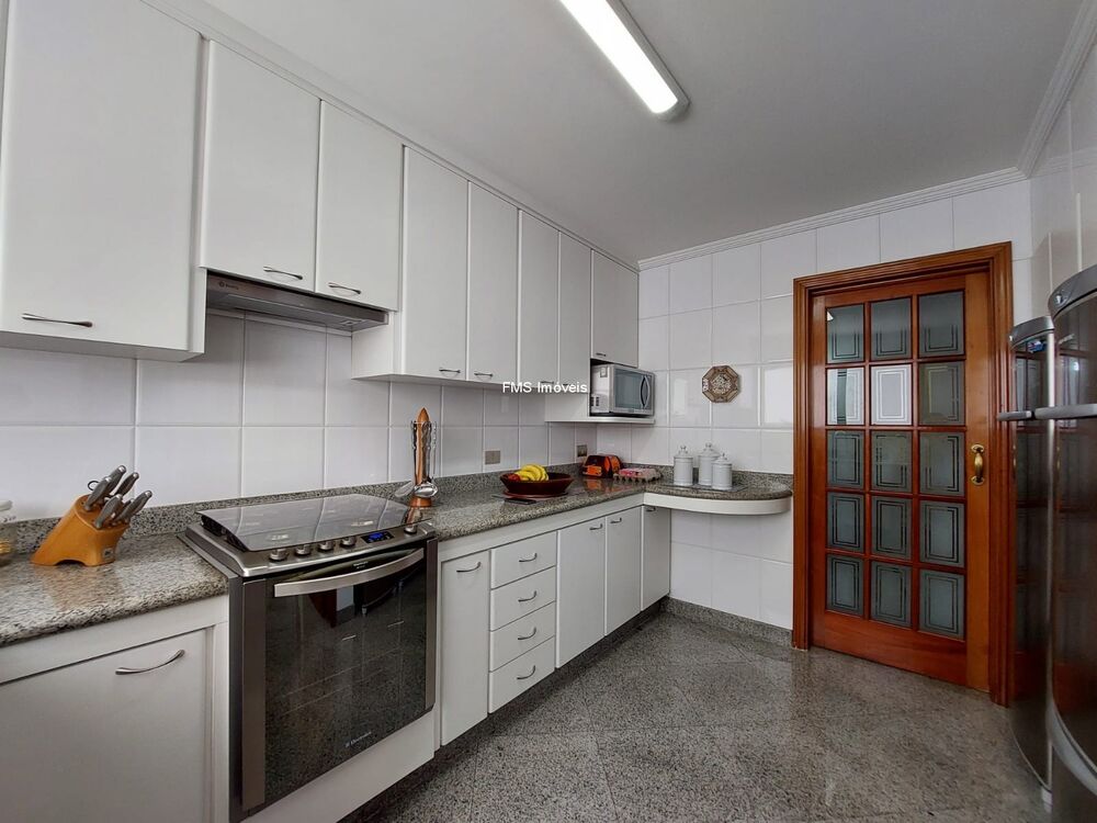 Apartamento à venda com 3 quartos, 178m² - Foto 7