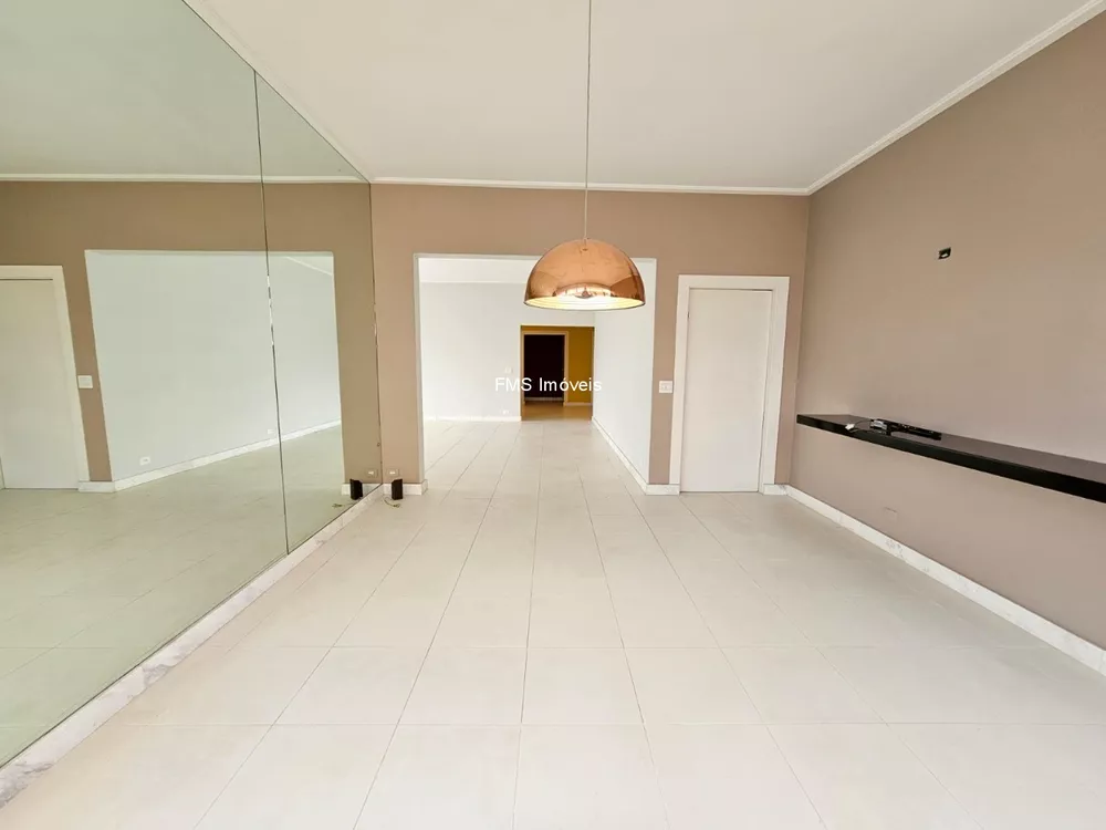 Apartamento para alugar com 3 quartos, 310m² - Foto 8