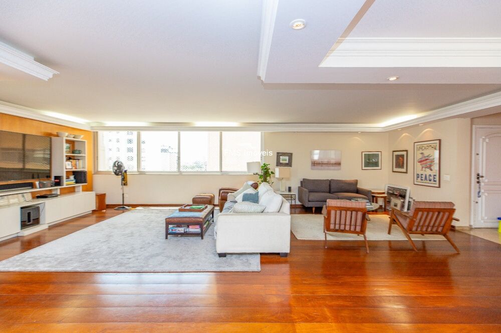 Apartamento, 3 quartos, 331 m² - Foto 1