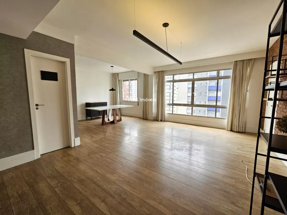 Apartamento para alugar com 2 quartos, 105m² - Foto 4