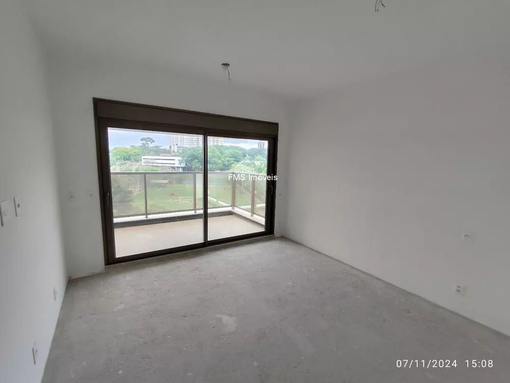 Apartamento à venda com 4 quartos, 308m² - Foto 4