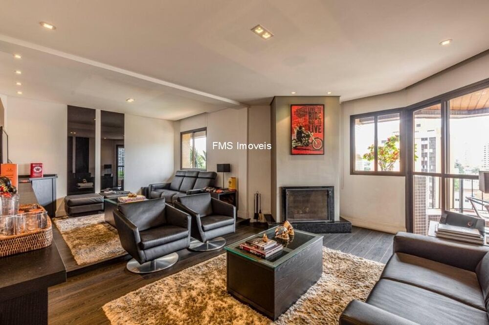 Apartamento, 3 quartos, 150 m² - Foto 1