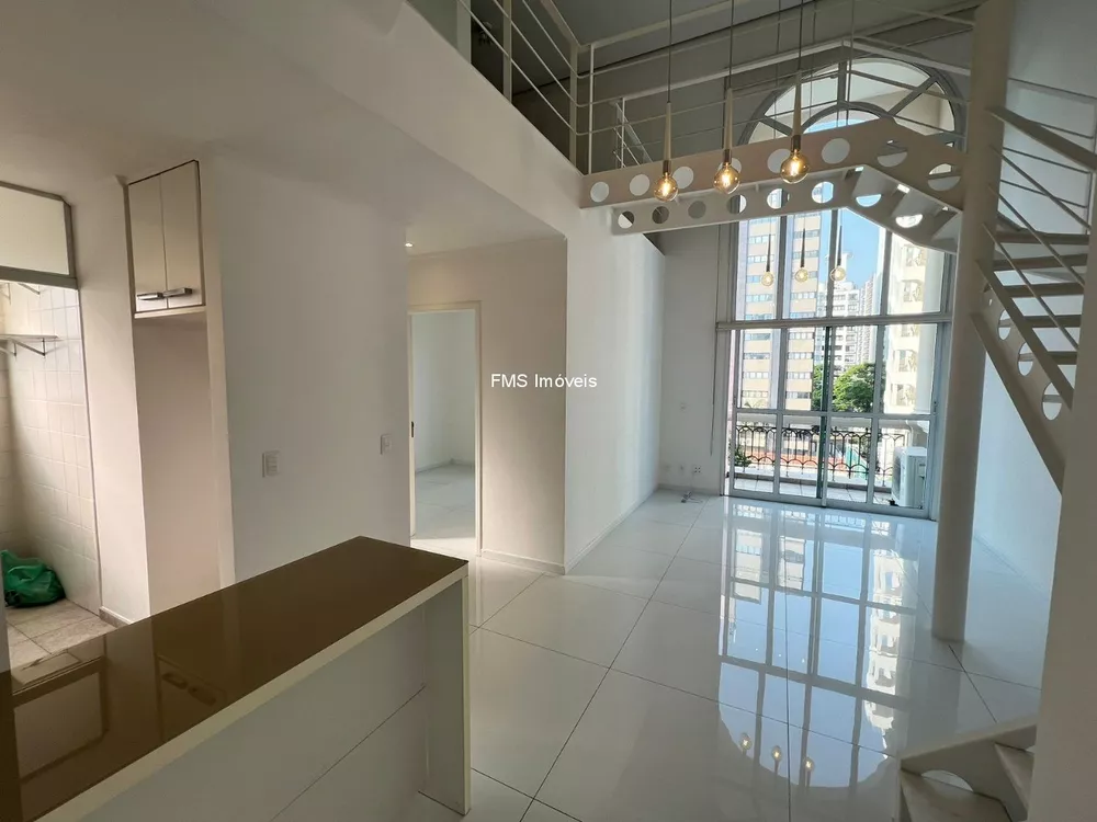 Apartamento à venda com 2 quartos, 74m² - Foto 1