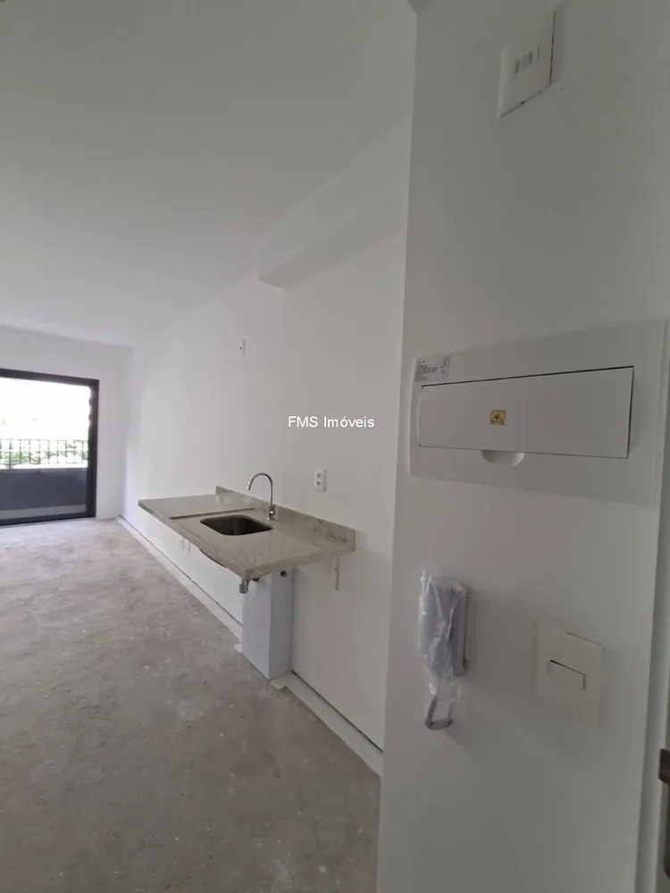 Apartamento, 1 quarto, 27 m² - Foto 1