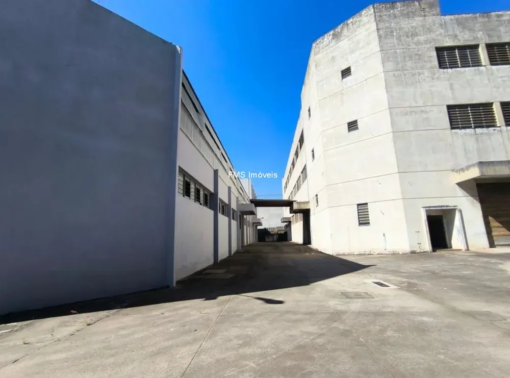 Depósito-Galpão, 4311 m² - Foto 1