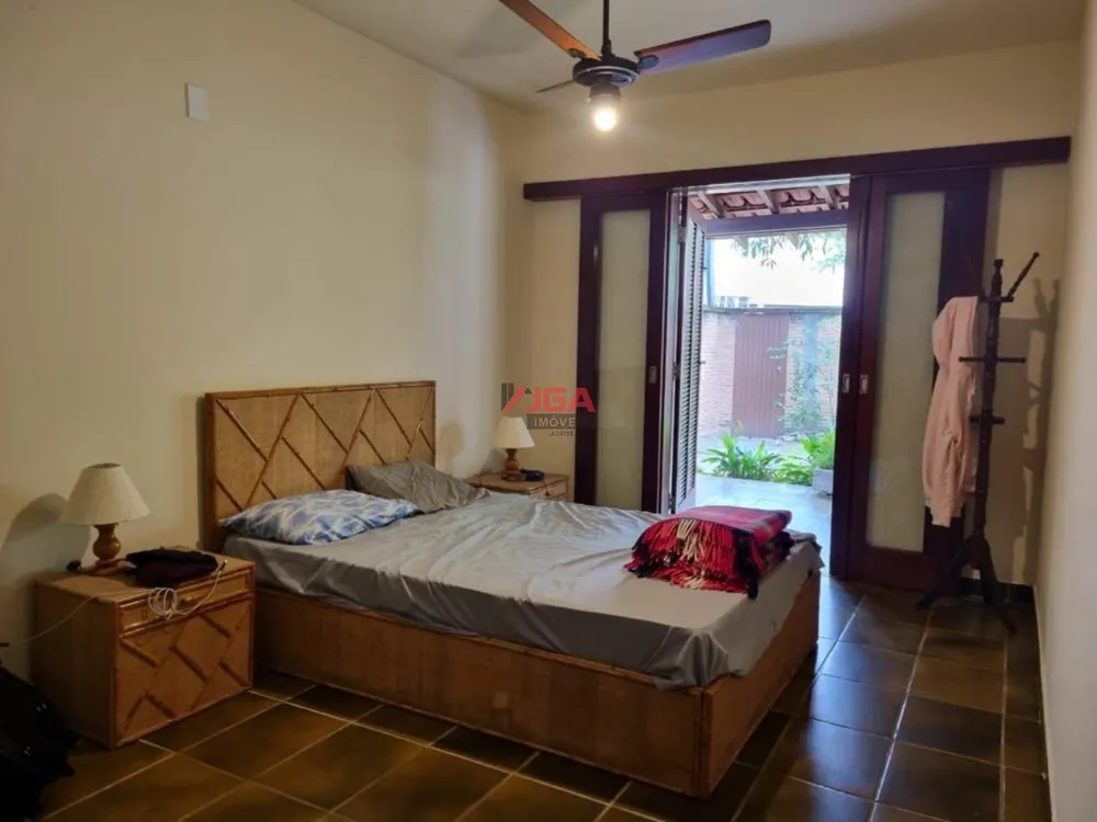 Casa, 6 quartos, 324 m² - Foto 4