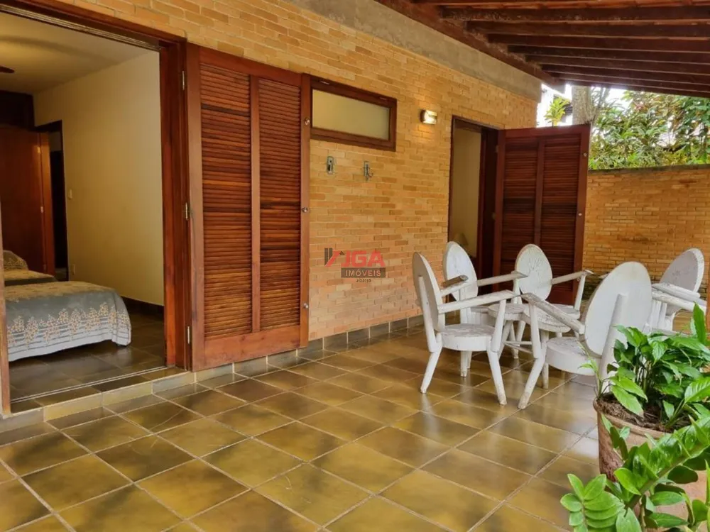 Casa, 6 quartos, 324 m² - Foto 3