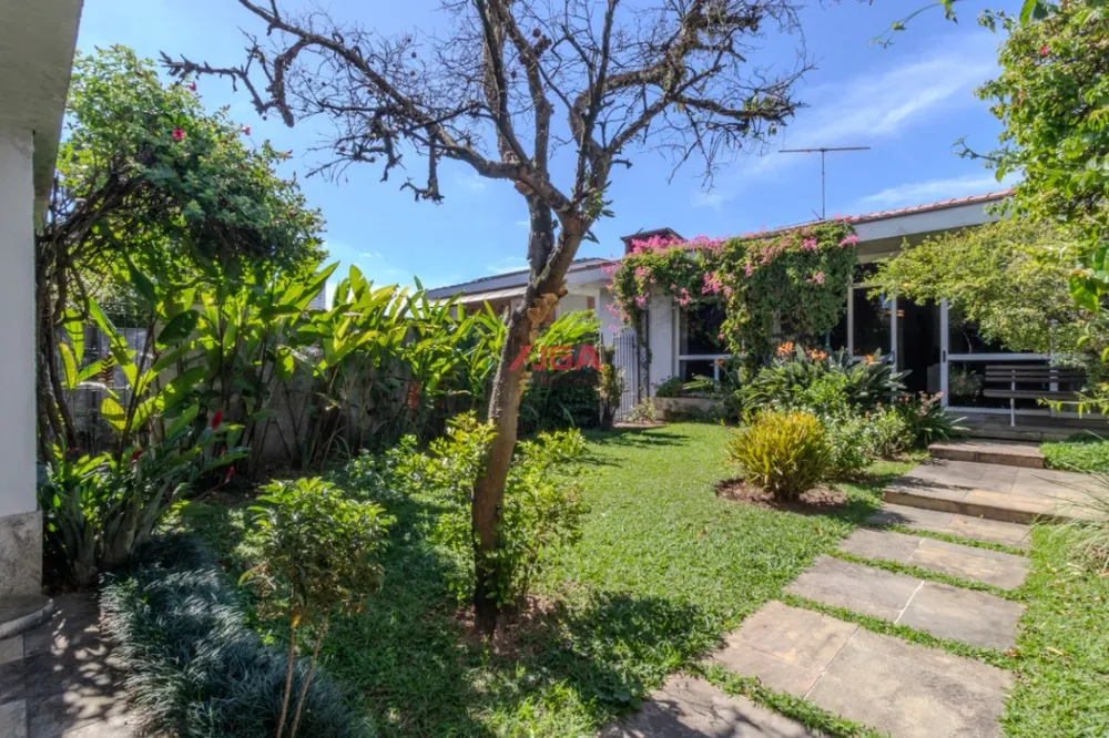 Casa, 4 quartos, 300 m² - Foto 9
