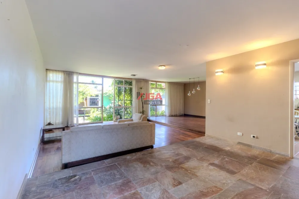 Casa, 4 quartos, 300 m² - Foto 1