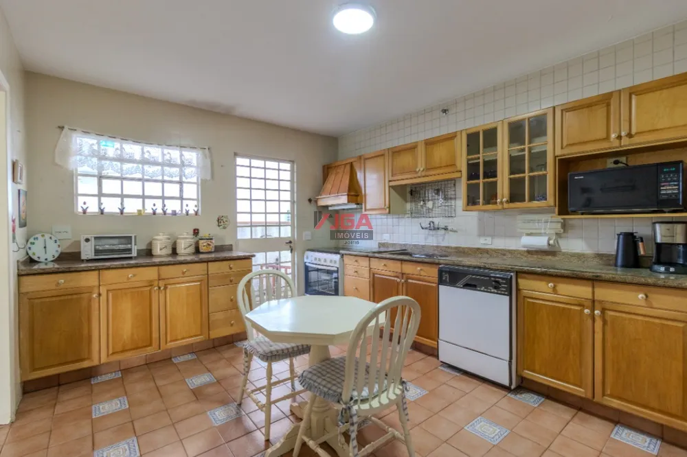 Casa, 4 quartos, 300 m² - Foto 1