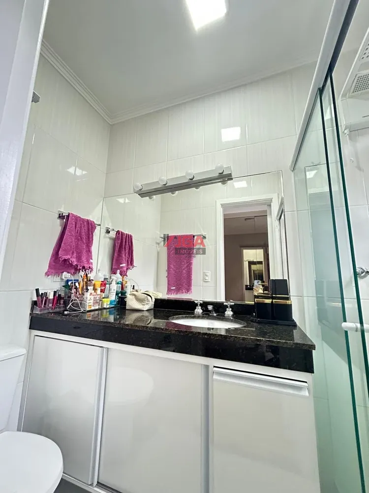 Casa, 3 quartos, 229 m² - Foto 3
