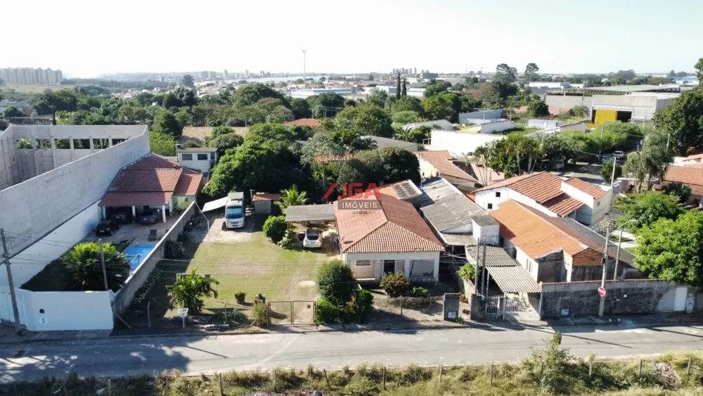 Fazenda à venda com 3 quartos, 1000m² - Foto 1