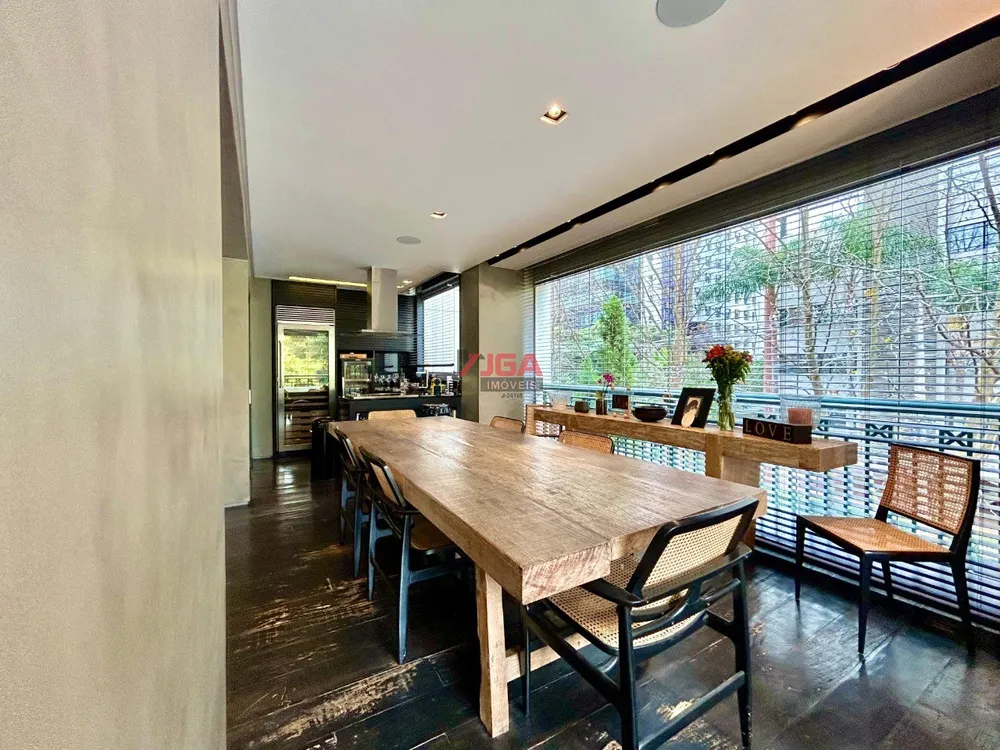 Apartamento, 3 quartos, 236 m² - Foto 5