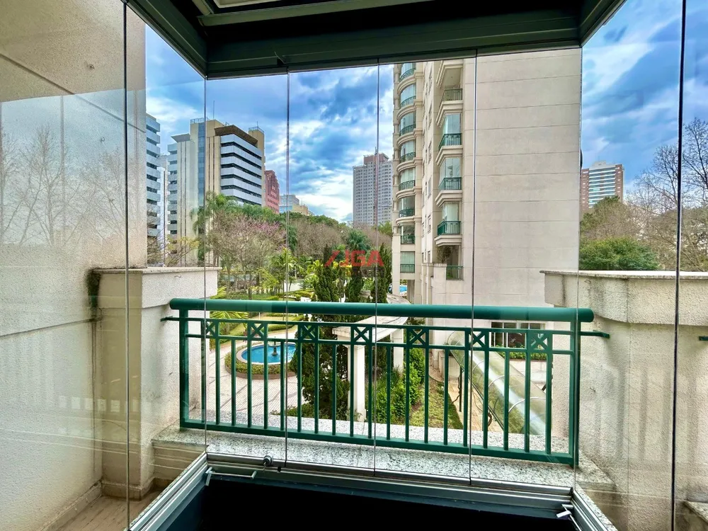 Apartamento, 3 quartos, 236 m² - Foto 1