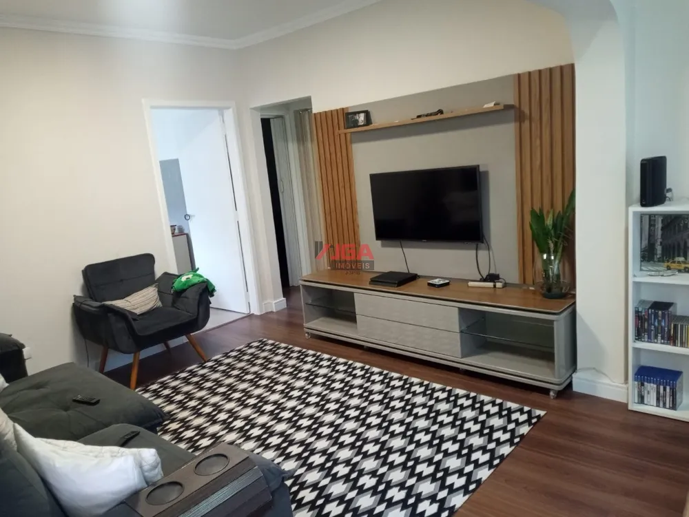 Casa, 3 quartos, 250 m² - Foto 1