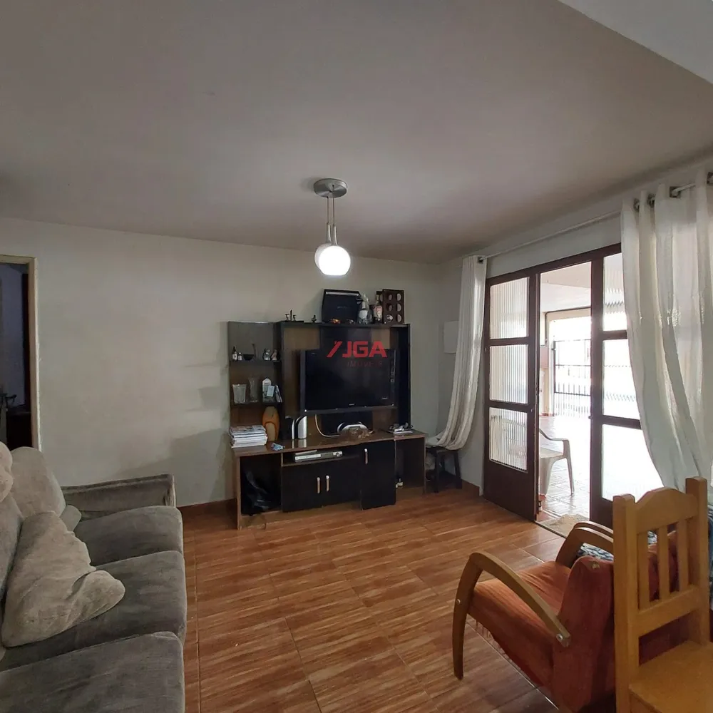 Casa, 3 quartos, 200 m² - Foto 1