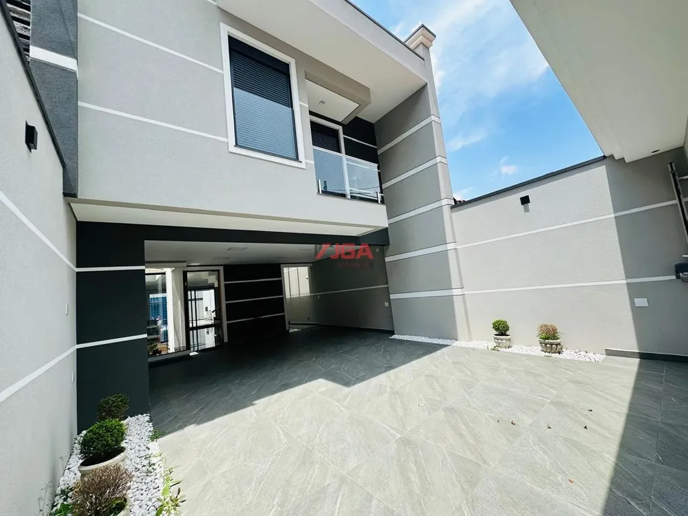 Sobrado, 4 quartos, 245 m² - Foto 1