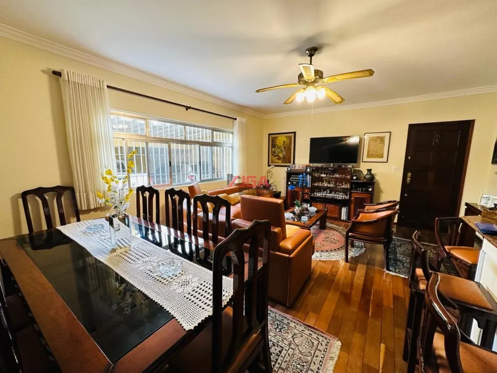 Sobrado, 4 quartos, 207 m² - Foto 2