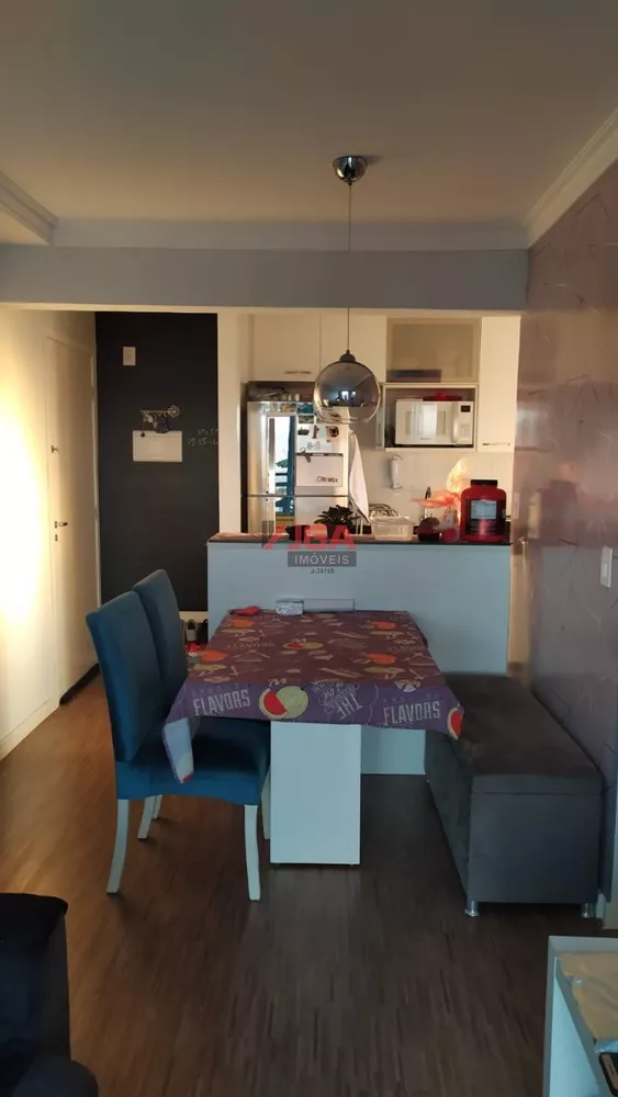 Apartamento à venda com 2 quartos, 48m² - Foto 2