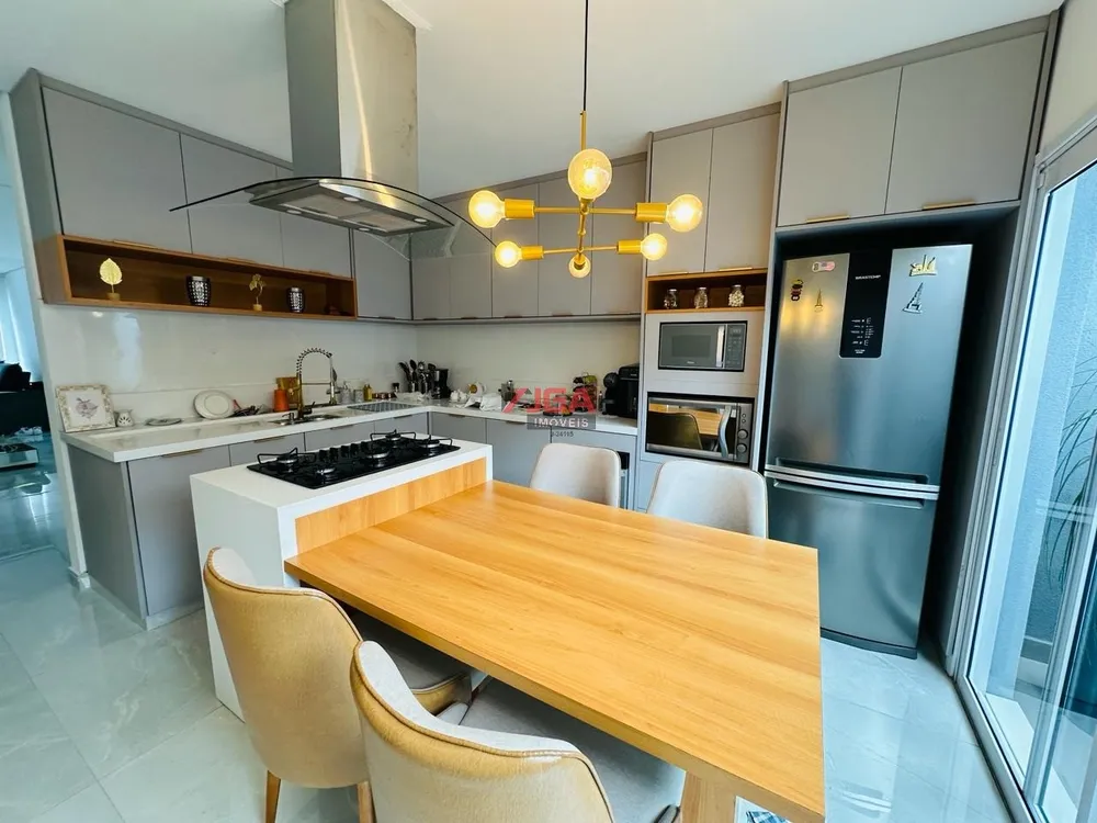 Casa, 2 quartos, 146 m² - Foto 2