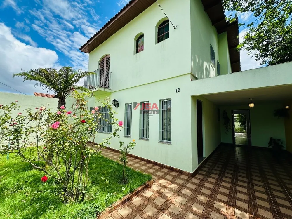 Casa, 3 quartos, 226 m² - Foto 2