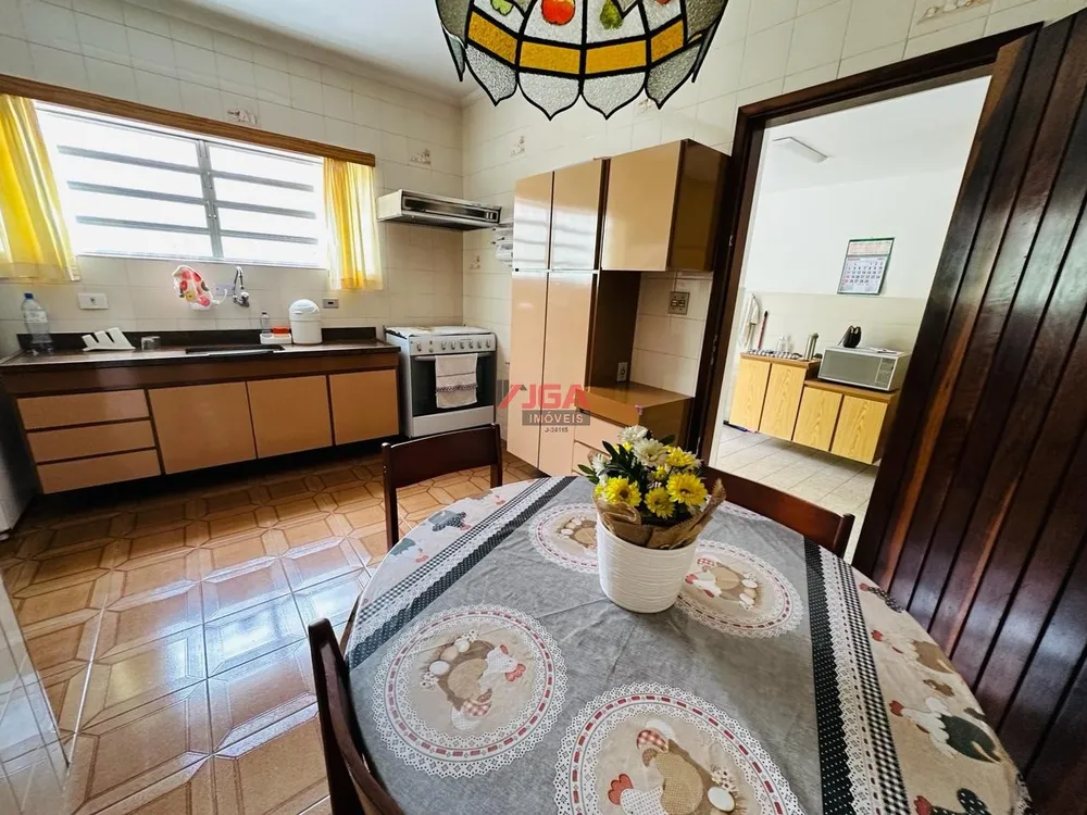 Casa, 3 quartos, 226 m² - Foto 15