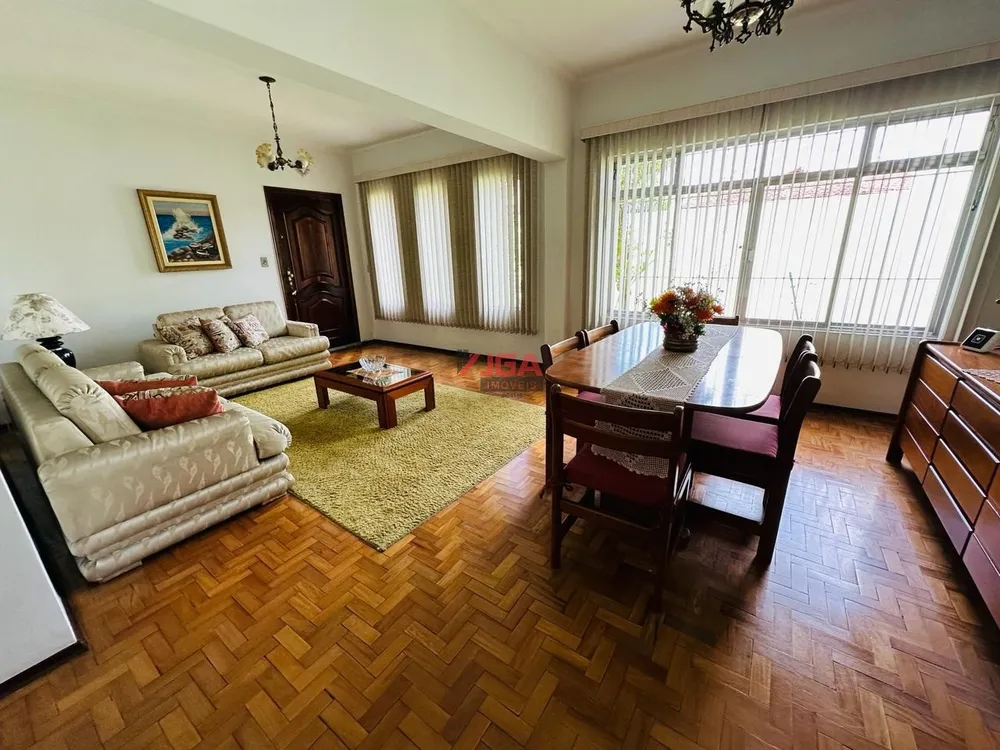 Casa, 3 quartos, 226 m² - Foto 6