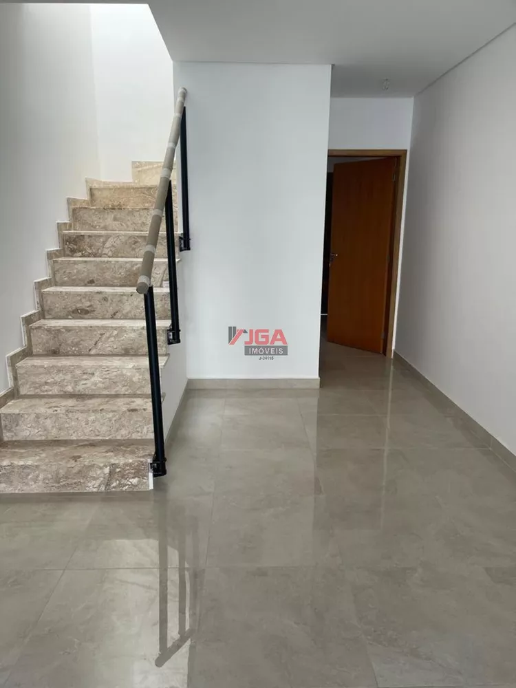 Sobrado à venda com 3 quartos, 100m² - Foto 3