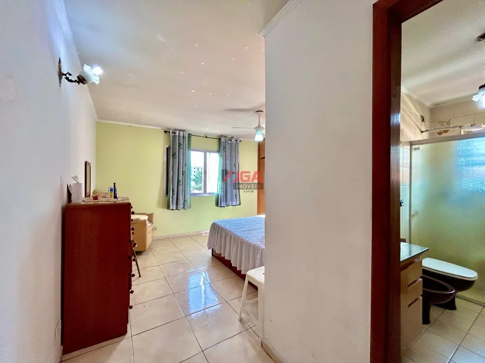 Casa, 5 quartos, 324 m² - Foto 4