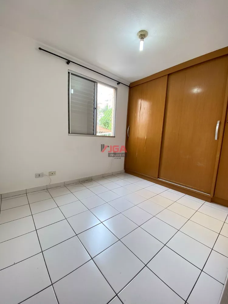 Apartamento à venda com 2 quartos, 49m² - Foto 2