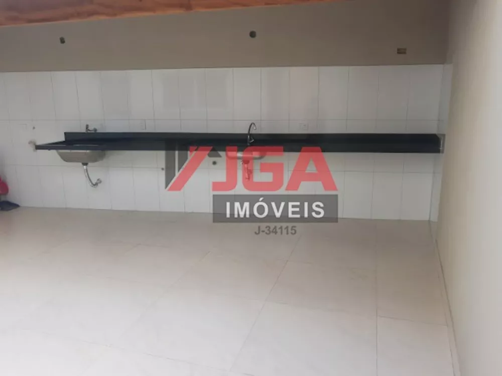 Sobrado à venda com 3 quartos, 130m² - Foto 3