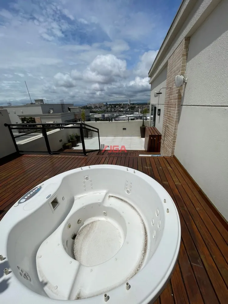 Cobertura, 3 quartos, 230 m² - Foto 1