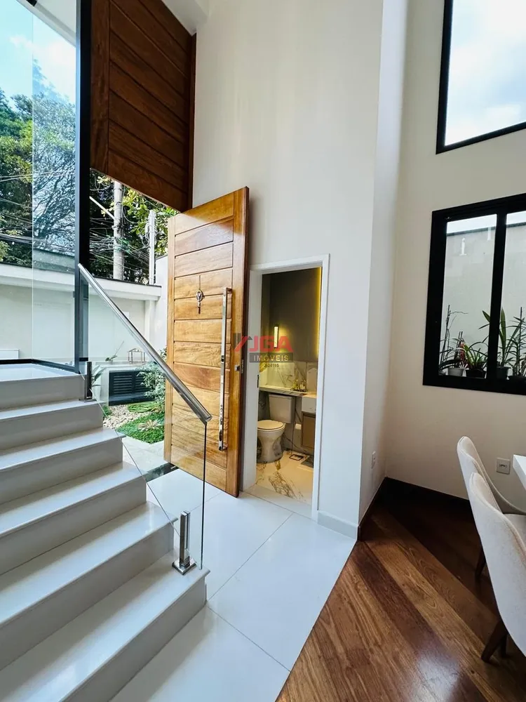 Sobrado, 4 quartos, 280 m² - Foto 1