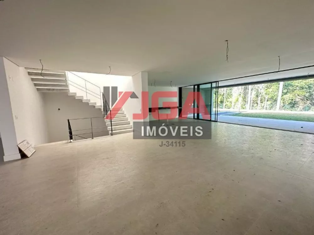 Casa de Condomínio à venda com 4 quartos, 838m² - Foto 3